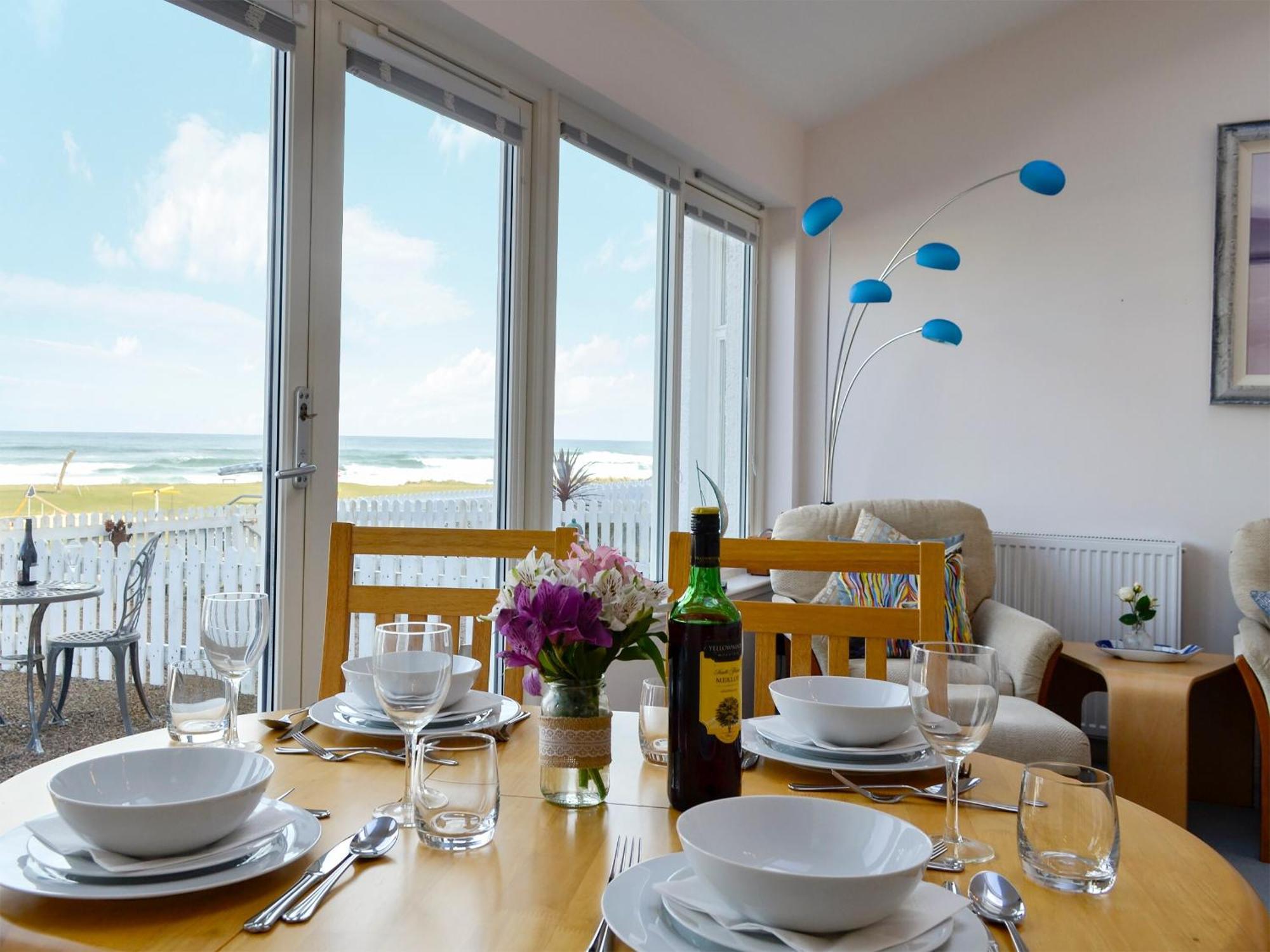 Seascape Villa Whitehills Buitenkant foto